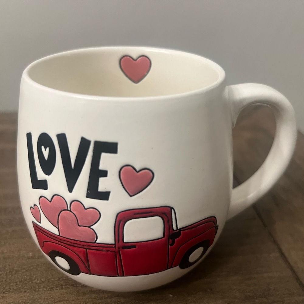 Prima Design LOVE TRUCK Design
Mug, EUC